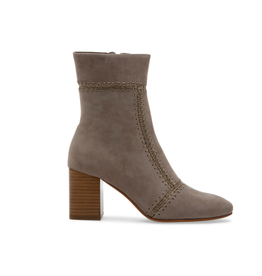 Silent D Story Boot