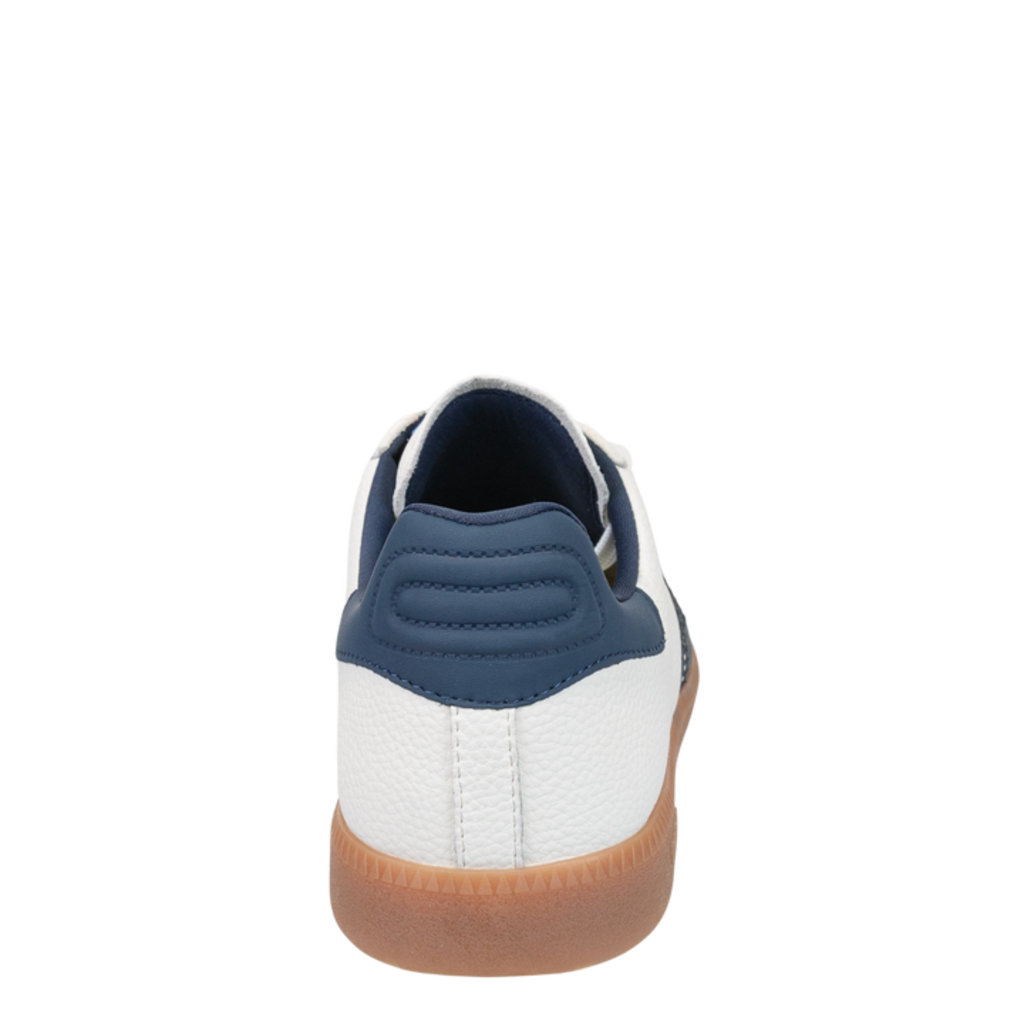 Back 70 Back 70 Cloud 600 Sneaker