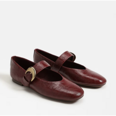 Circus Circus Bella Flat