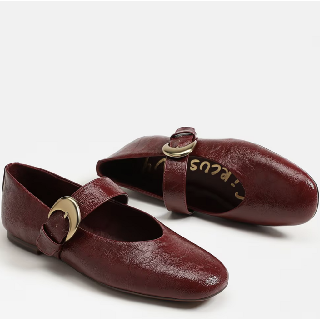 Circus Circus Bella Flat