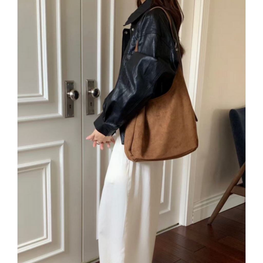 Pretty Persuasions Pretty Persuasions Suede Like Shoulder Bag