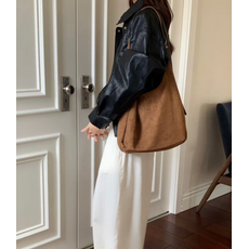 Pretty Persuasions Pretty Persuasions Suede Like Shoulder Bag