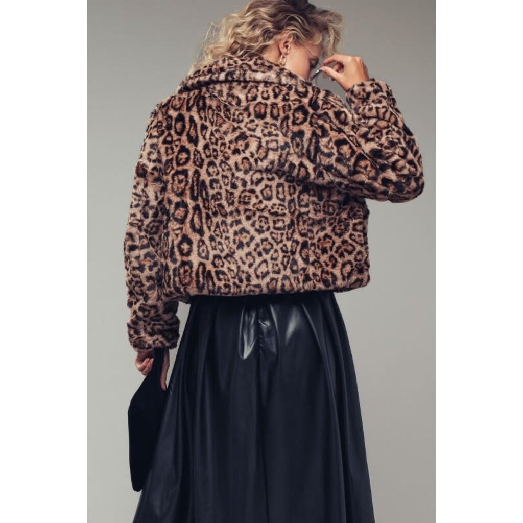 Trend Notes Trend Notes Leopard Fur Cropped Jacket