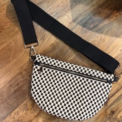 Pretty Simple Checkered Woven Westlyn Bag