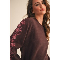 &Merci &Merci Pullover Sweater with Embroidered Sleeves