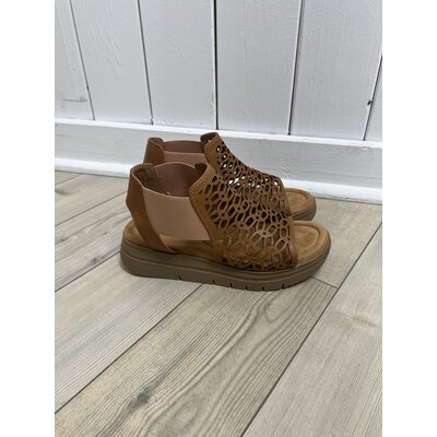 Salvia Addison Perforated Sandal