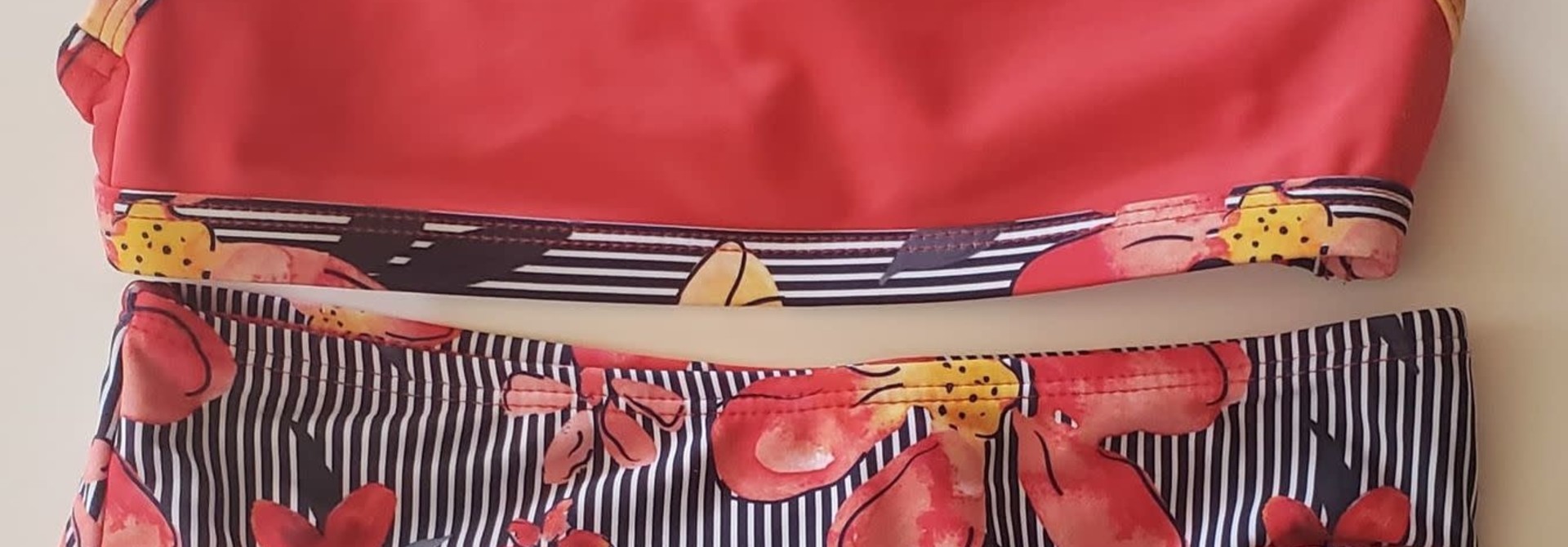 Maillot 2 pièces - Rayures fleuries