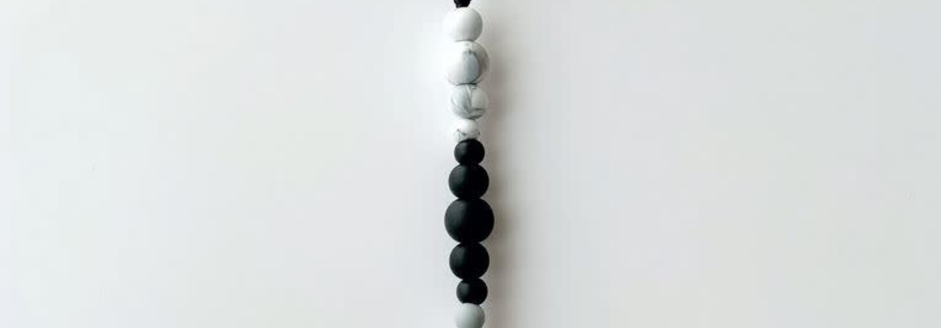 Attache-suce minimaliste - Noir et Marbre