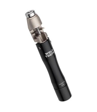 Wolf Tooth components EnCase Chain + Tire plug tool
