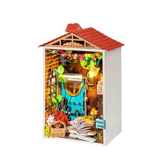 Hands Craft DIY Mini House Kit Borrowed Garden