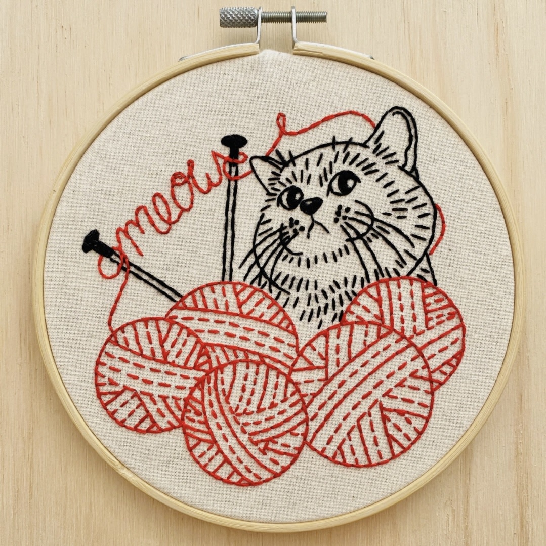 Kitten with Knitting Embroidery Kit - Mildred & Dildred