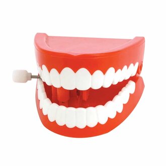 Wind Up Chattering Teeth