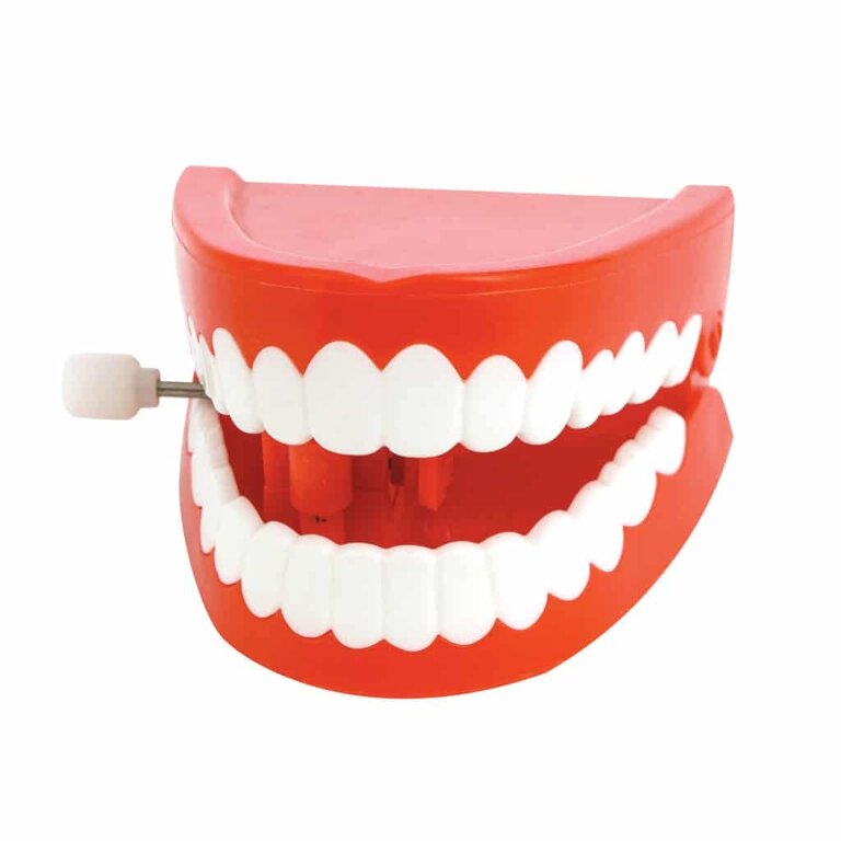 Wind Up Chattering Teeth