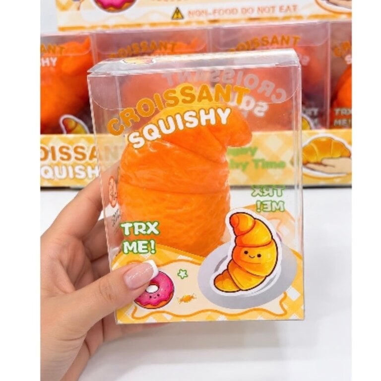 Crunchy Croissant Squishy