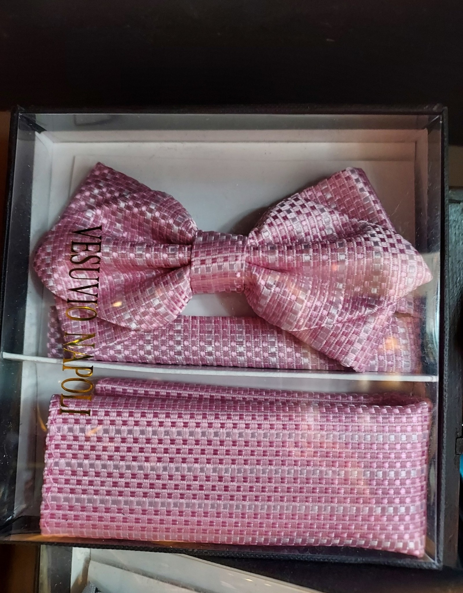 BOW TIE W/HANKY