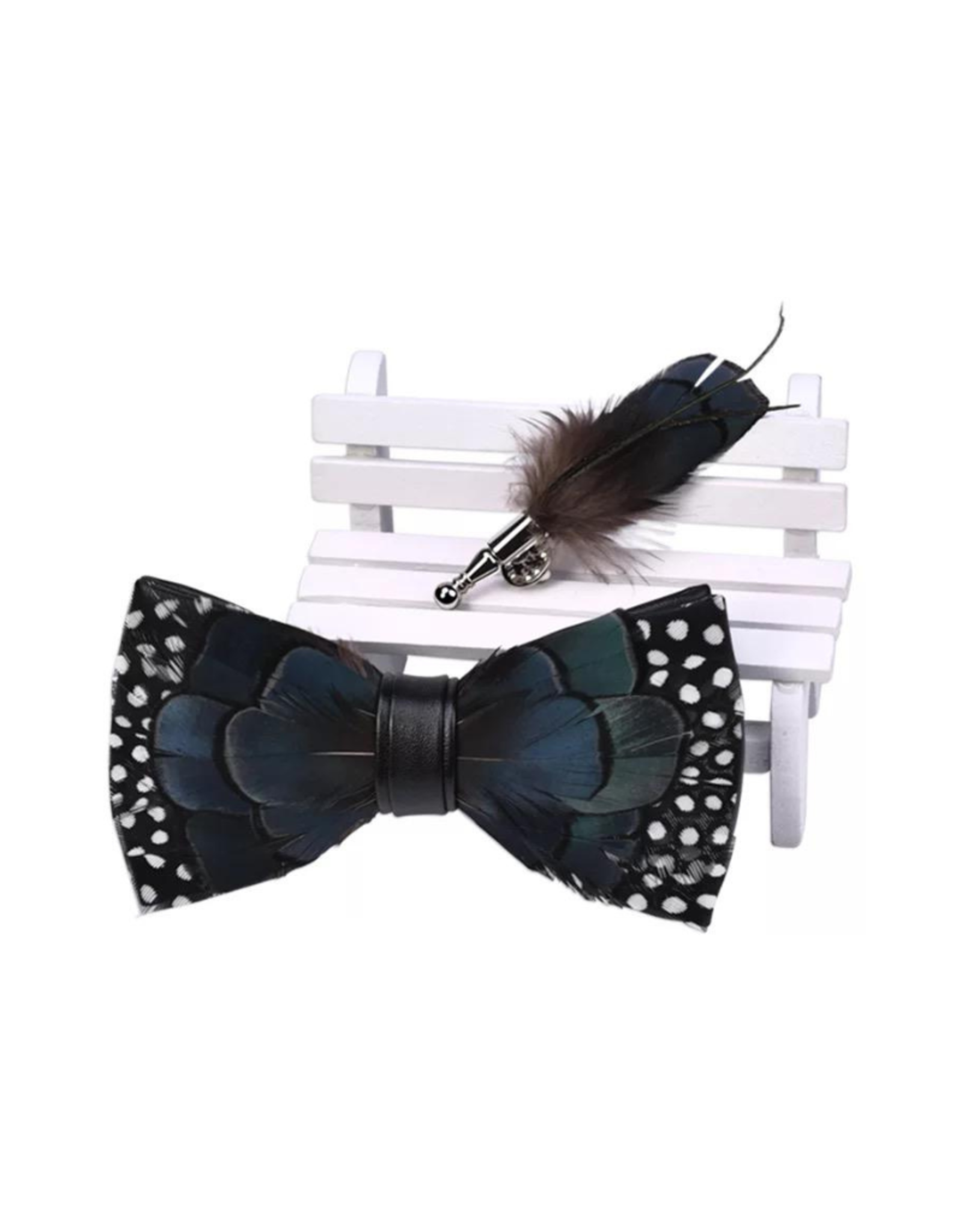 Faire/TYED by dede BOW TIE-FEATHER W/LAPEL PIN