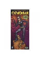 Moebius Catwoman (1:8)