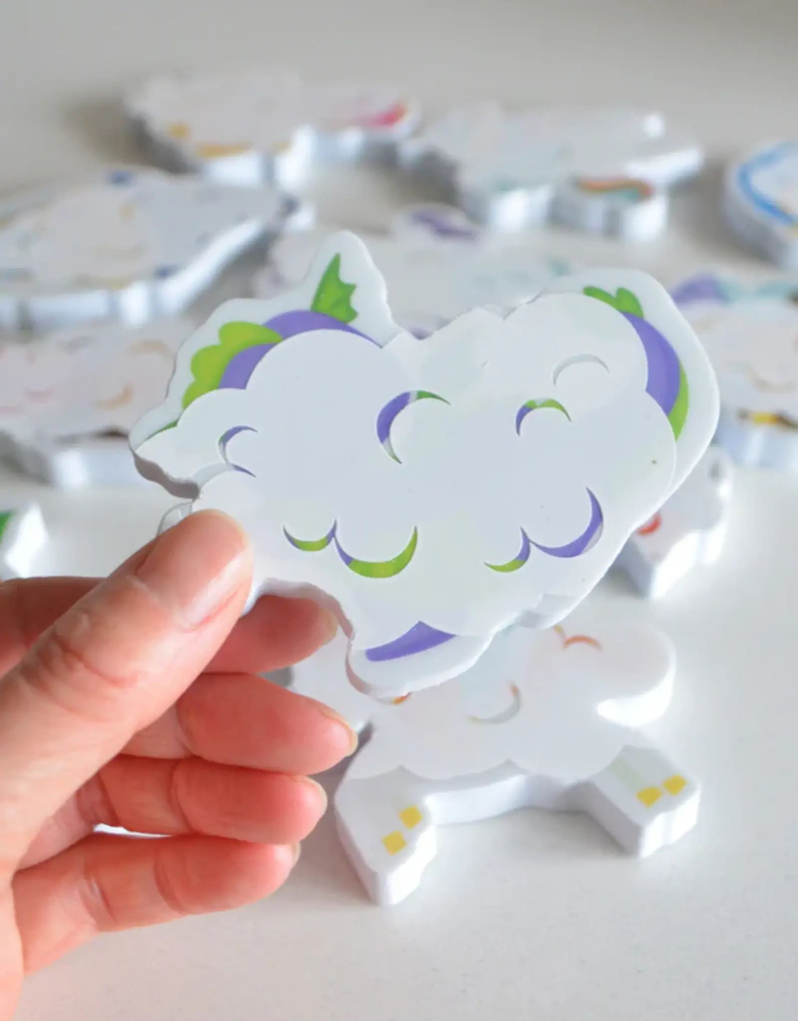 COLOR CHANGING BATH STICKERS - MAGICAL CREATURES