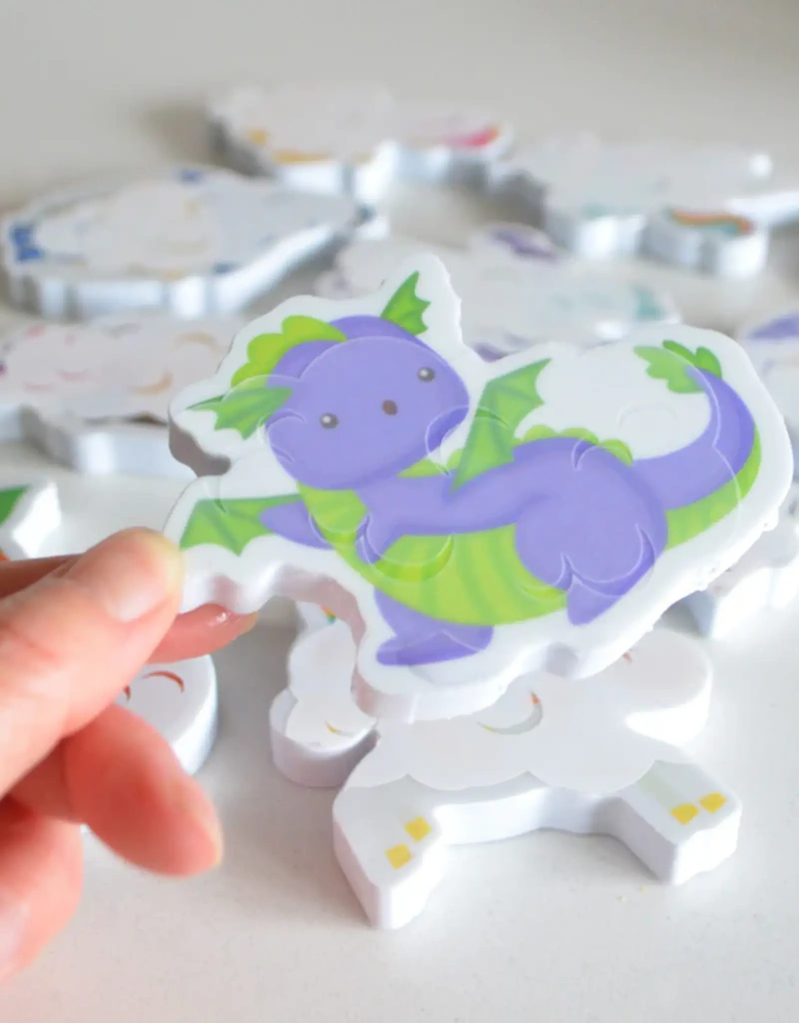 COLOR CHANGING BATH STICKERS - MAGICAL CREATURES
