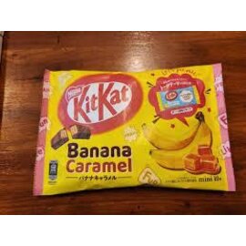 Asian Food Grocer Japanese Banana Caramel kitKat 10/coun