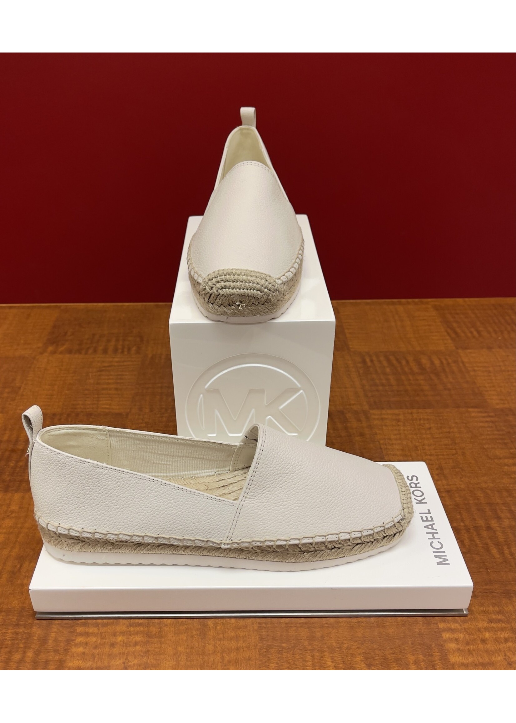 MICHAEL KORS Soulier MK 40S1LNFP