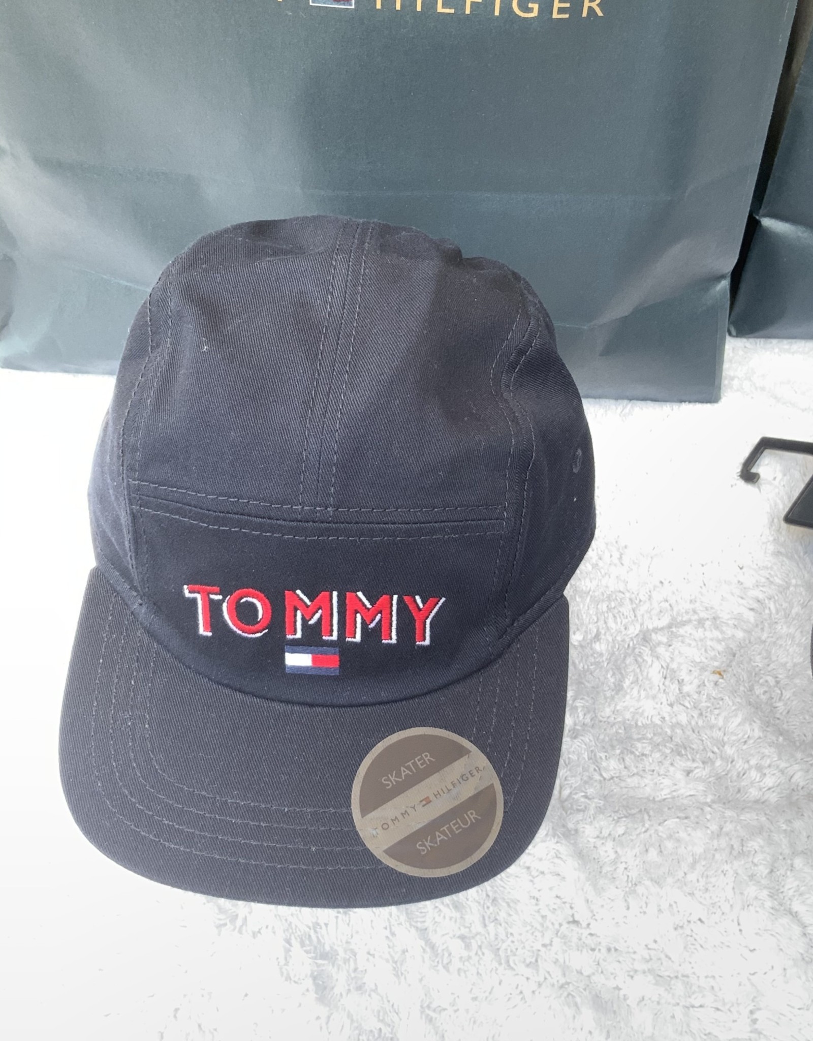 Demon Play Badeværelse Vanære Tommy Hilfiger Baseball Cap - Finaella Manila