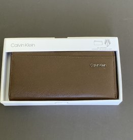 Calvin Klein Calvin Klein Saffiano Zip Continental Wallet