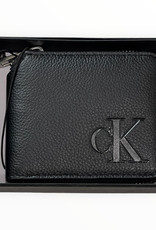 Calvin Klein Calvin Klein Micro Peeble Zip Compact Wallet