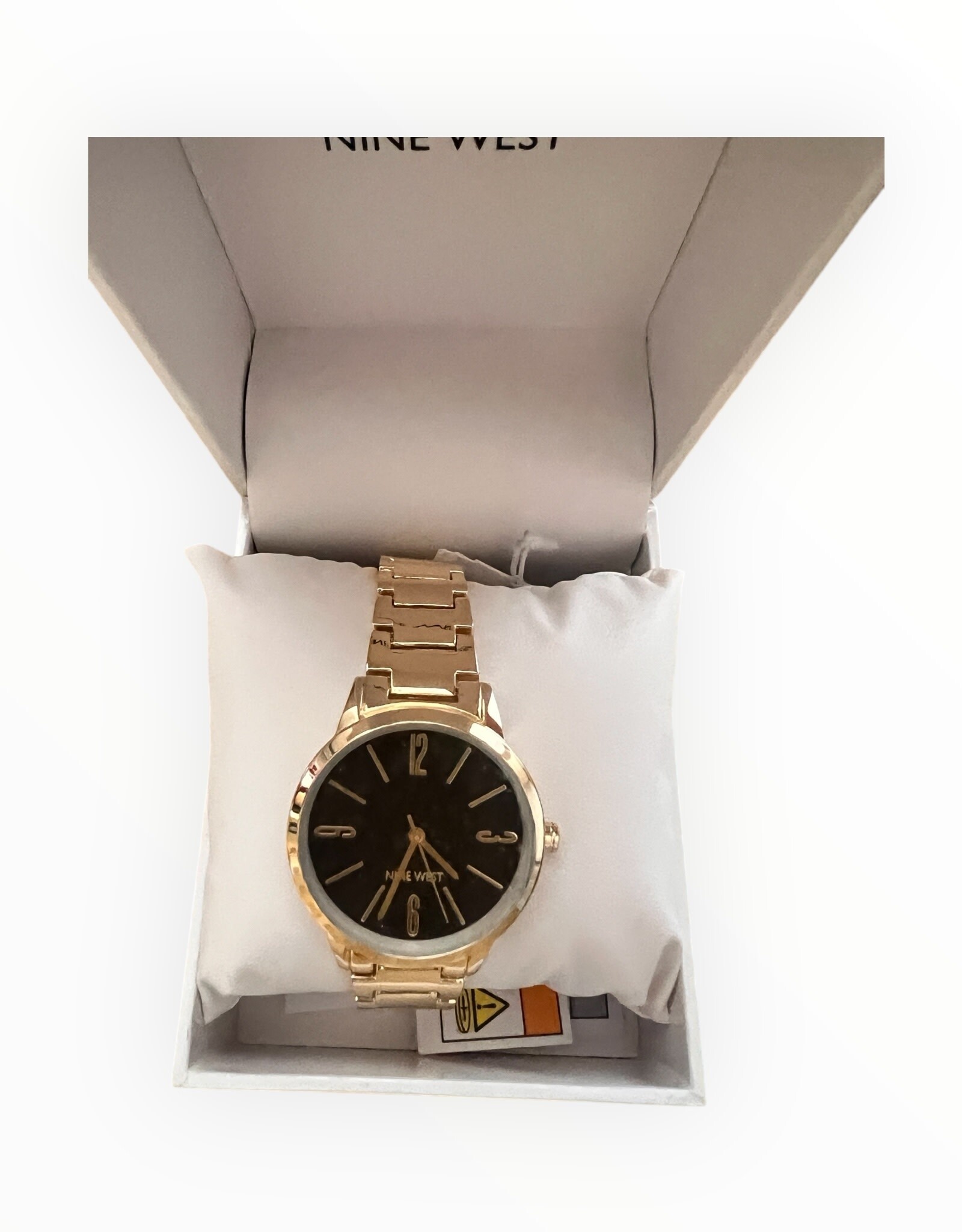Nine West Nine West Watch Round Black Dial Gold-Tone Bracelet