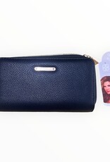 Daisy Fuentes Daisy Fuentes Medium Zip Leather Wallet