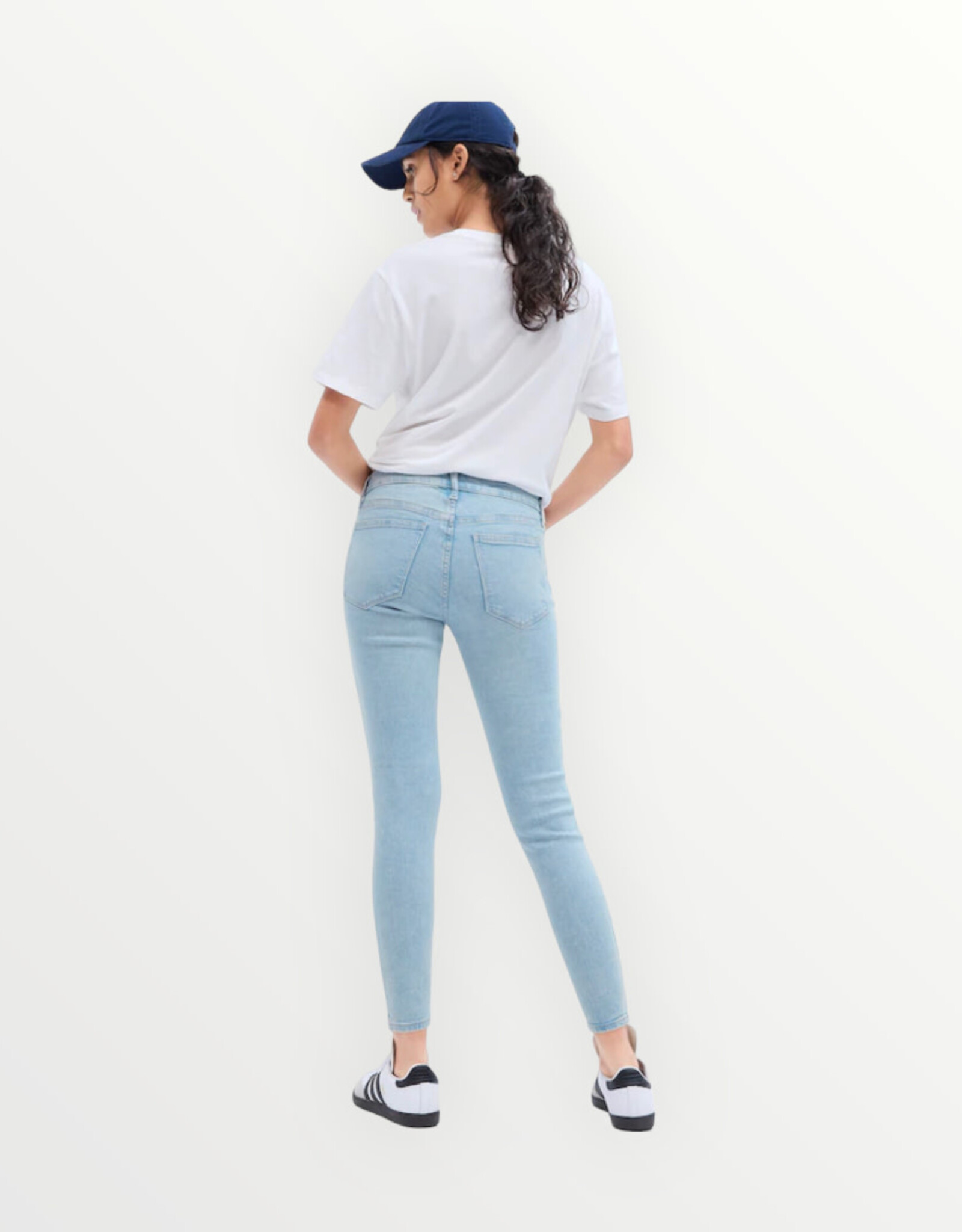 Gap Gap Mid-Rise Destructed Universal Legging Jeans with Washwell