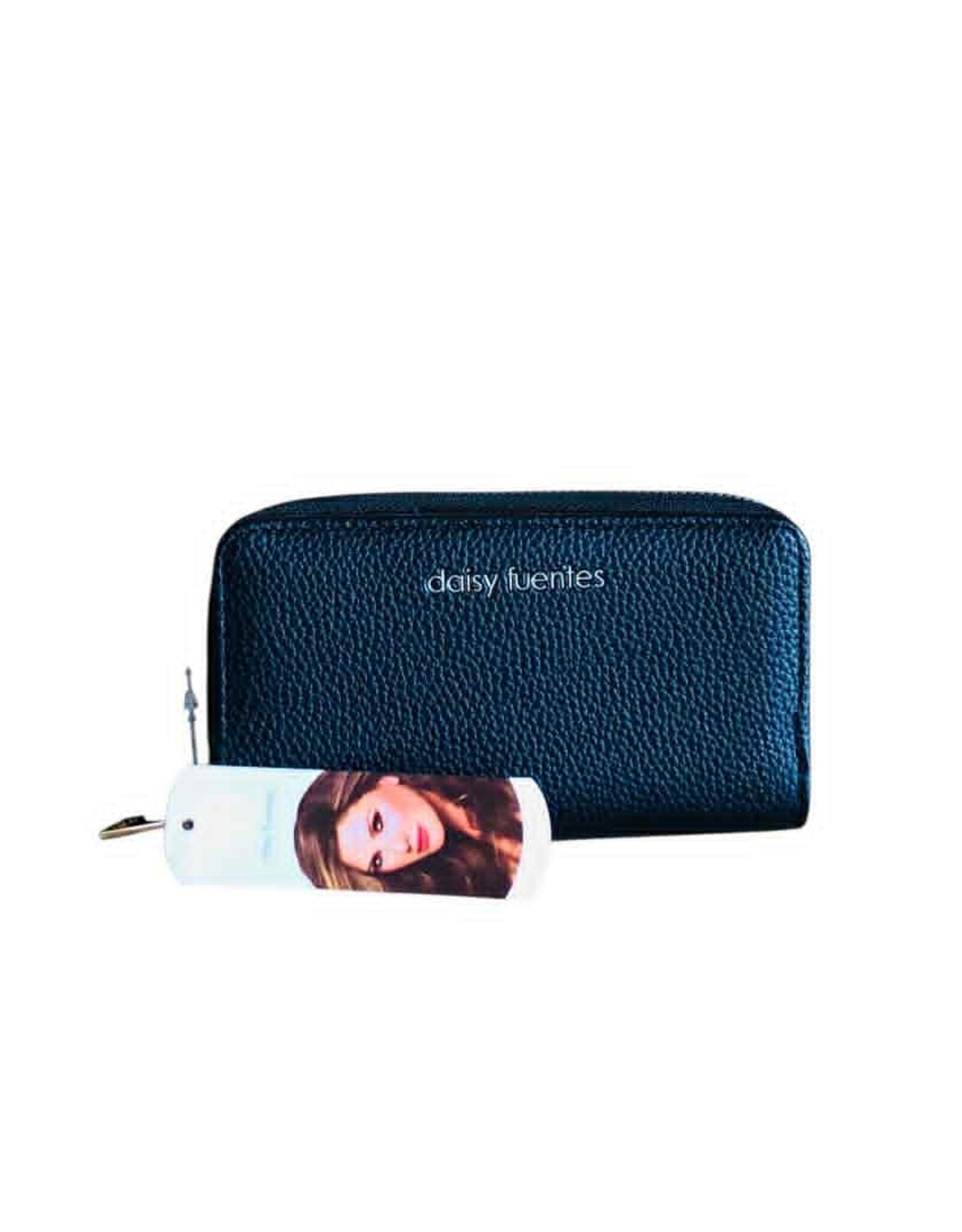 Daisy Fuentes Daisy Fuentes Long Zip Leather Wallet