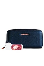 Daisy Fuentes Daisy Fuentes Medium Zip Leather Wallet