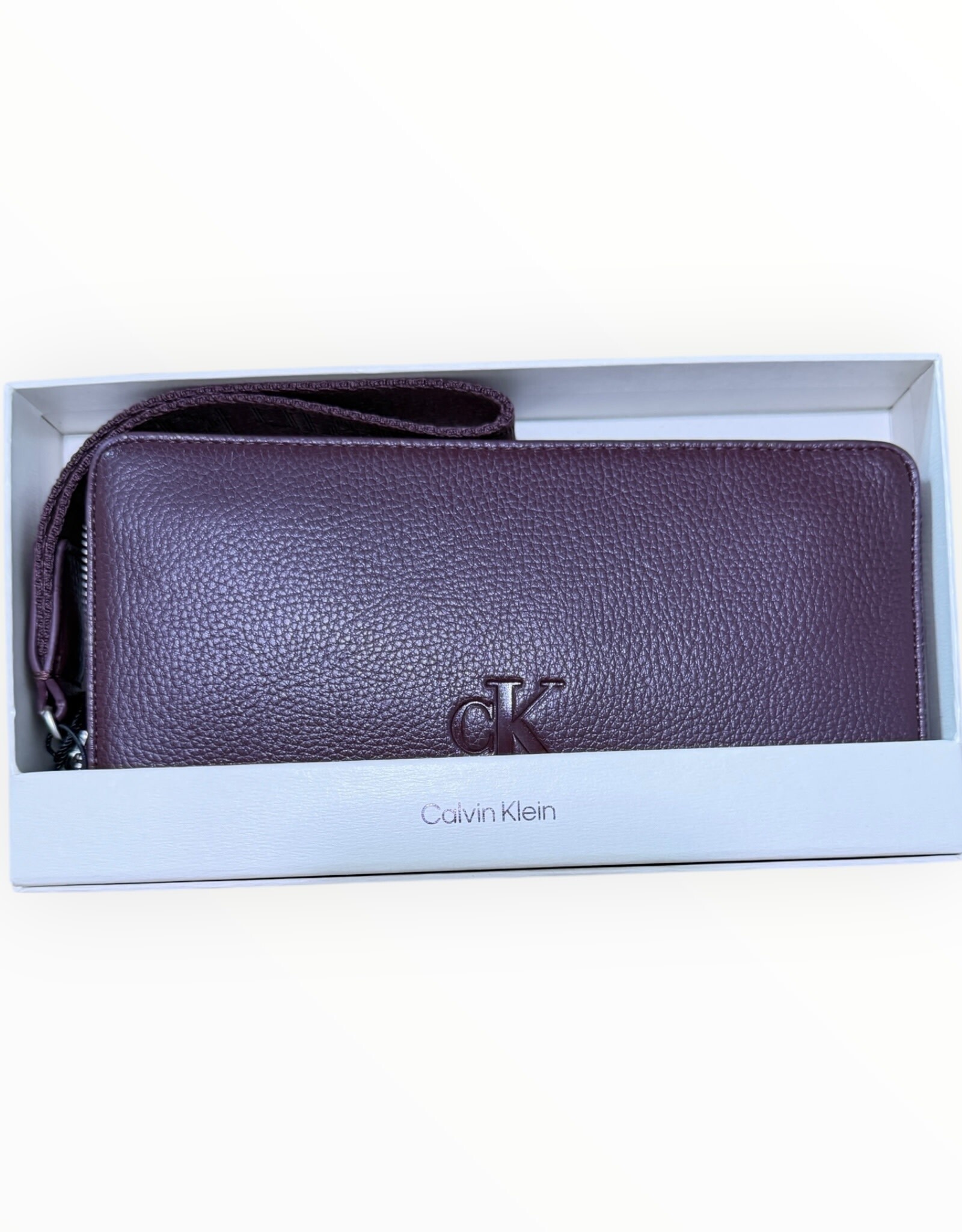 Calvin Klein Calvin Klein Ultralight Zip Around Wristlet