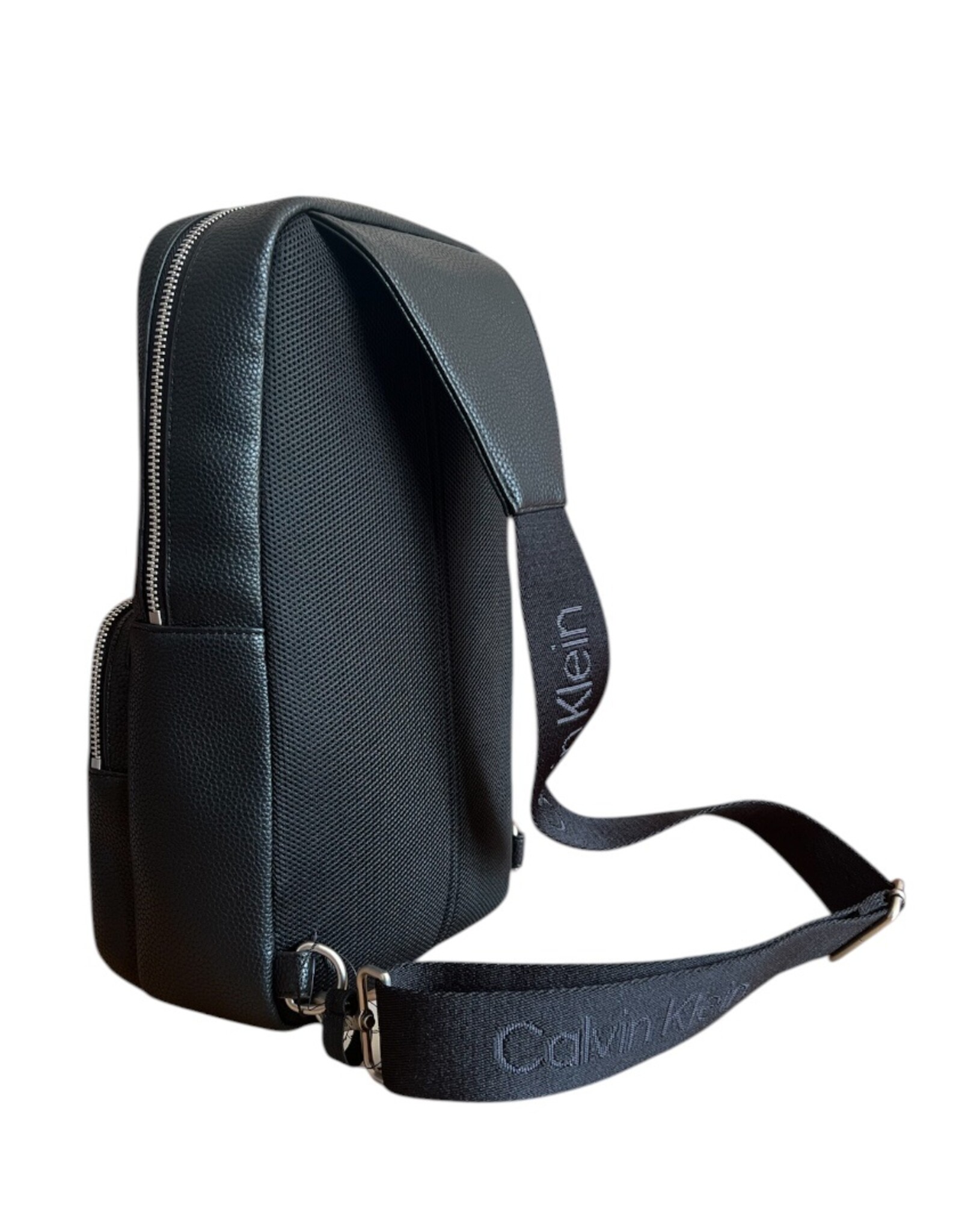 Calvin Klein Calvin Klein All Day Sling Bag