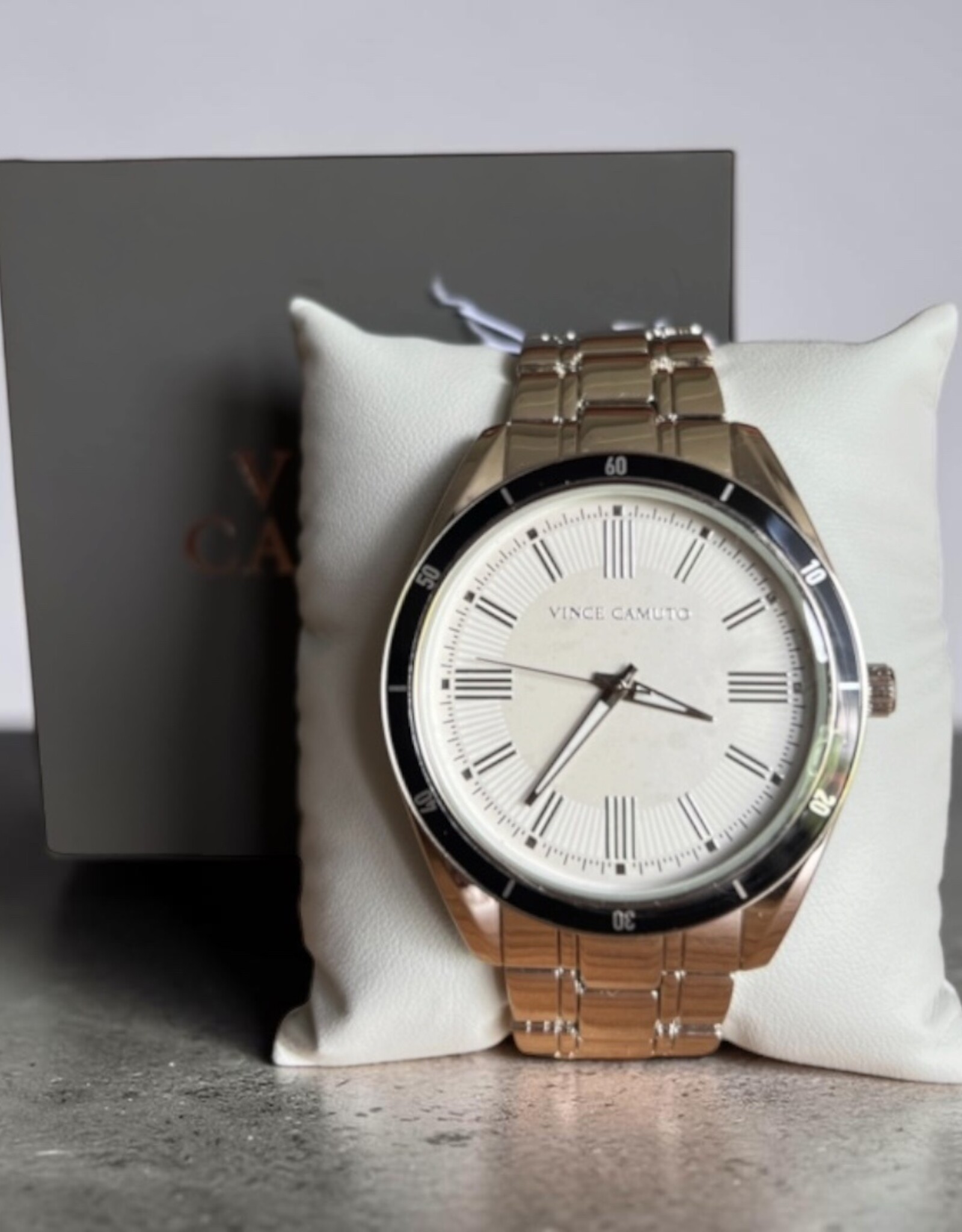 Vince Camuto Vince Camuto Men’s Watch Round Face Dial White Silver Tone Bracelet