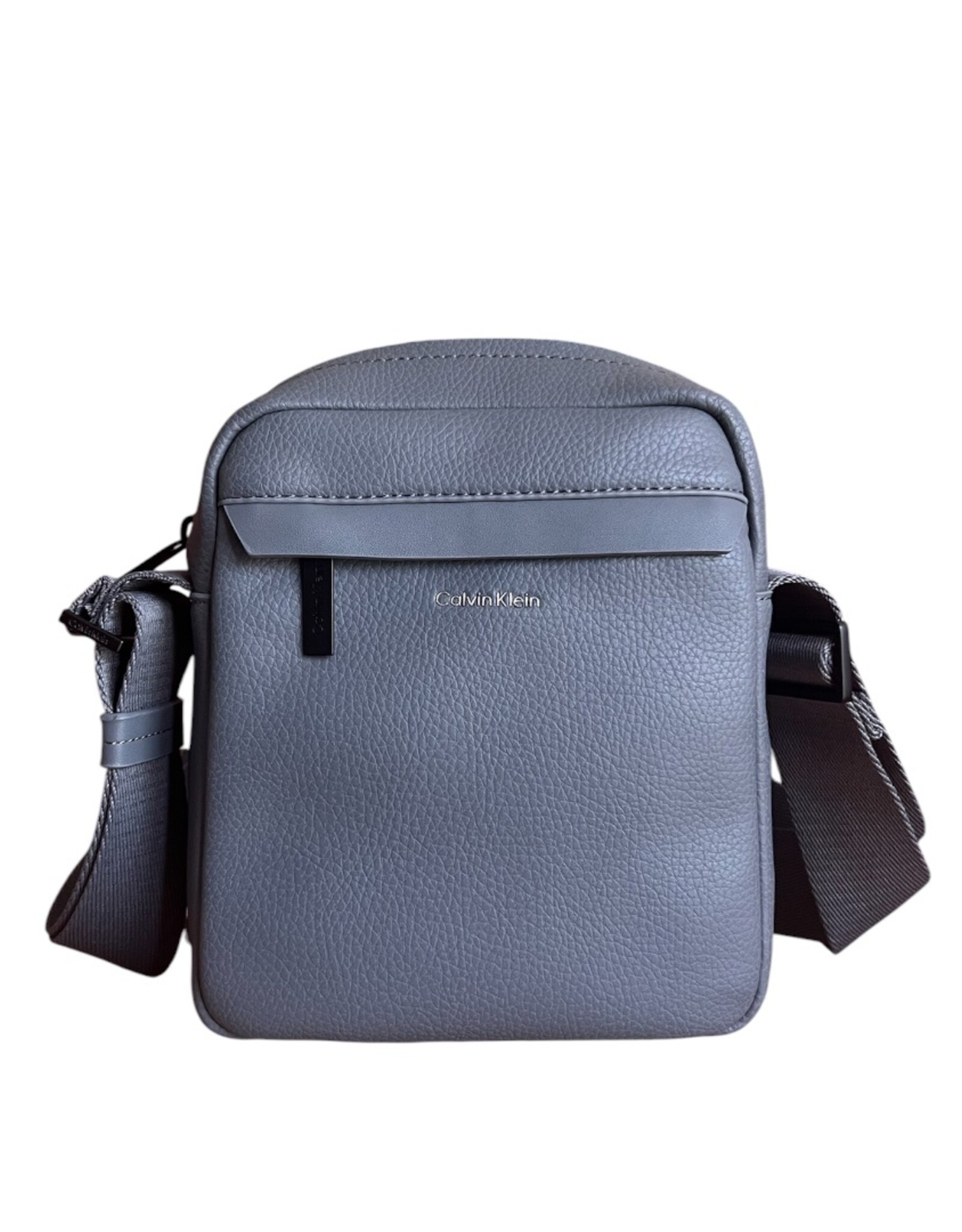 Calvin Klein Calvin Klein Reporter Crossbody Bag