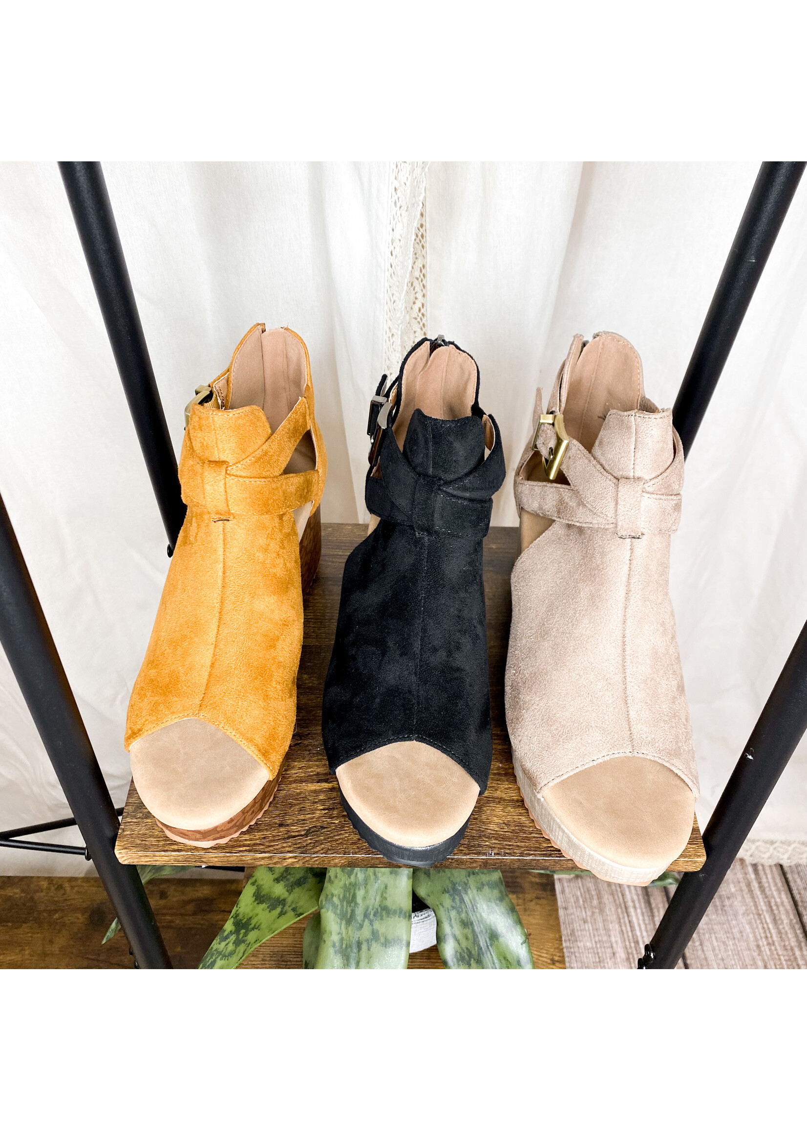 Felton Platform Wedge