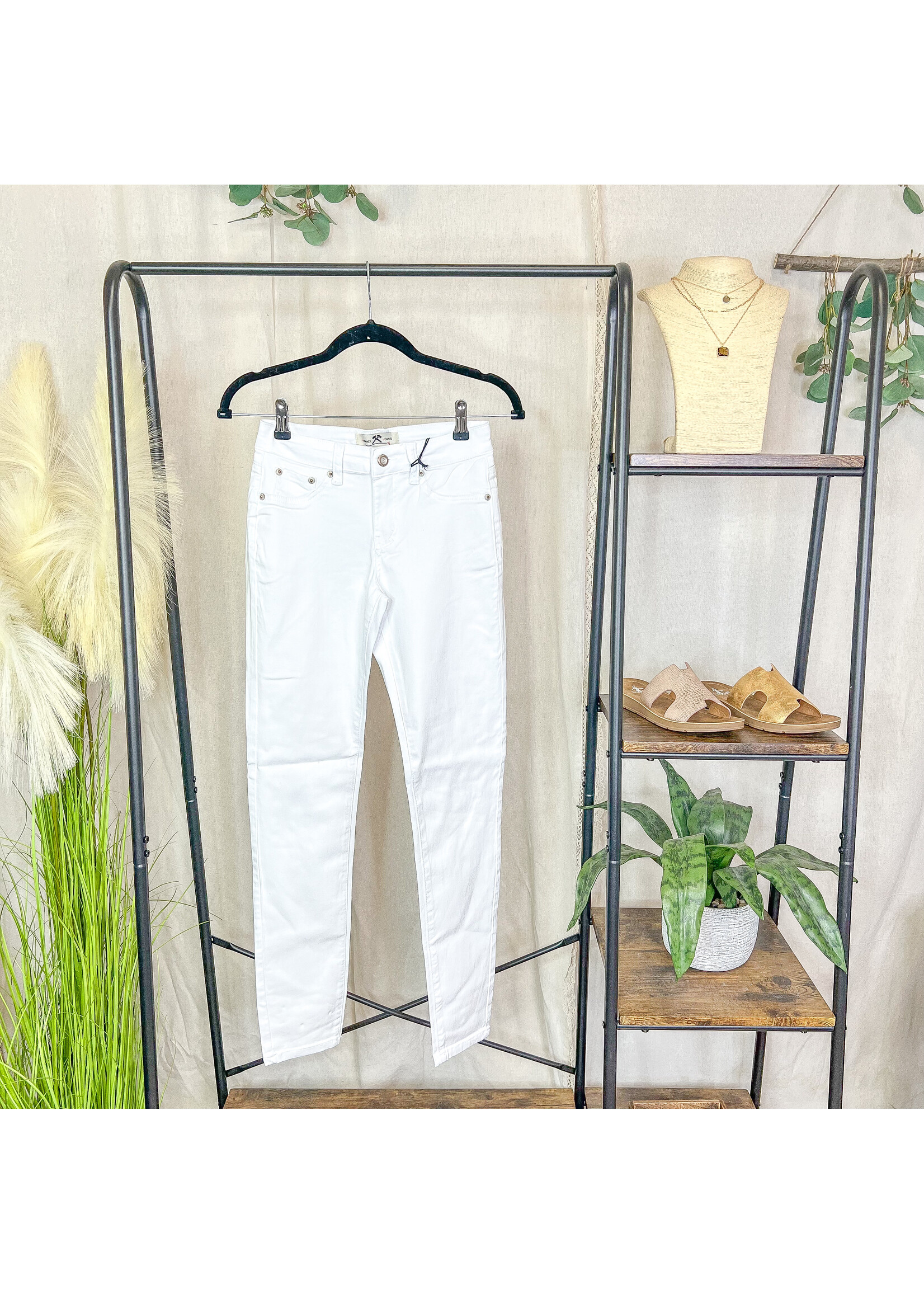 Leslie White Skinnies