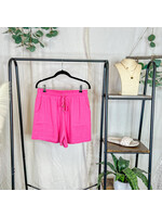 Standout Linen Shorts