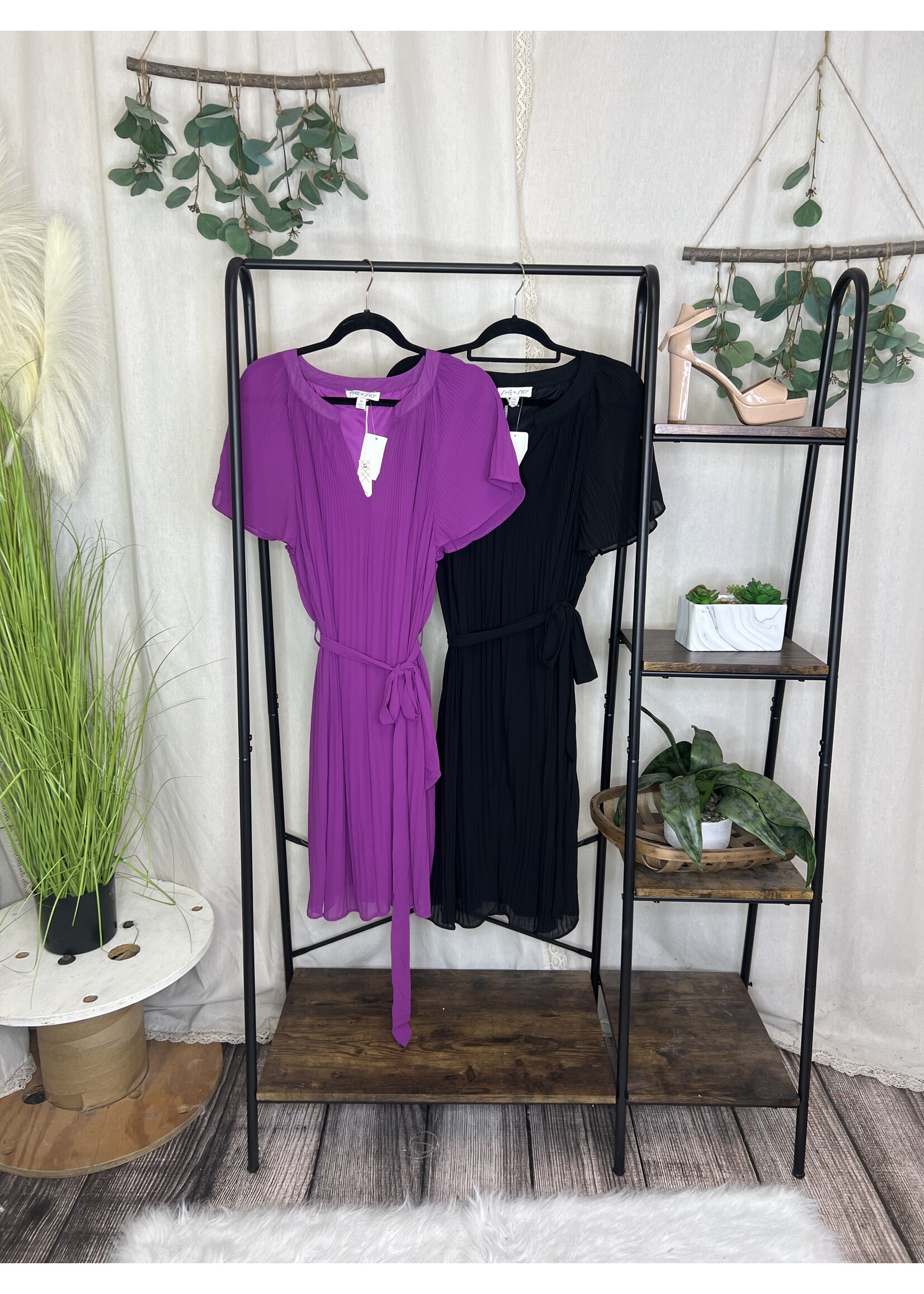 Bold and Beautiful Curvy Flounce Dress
