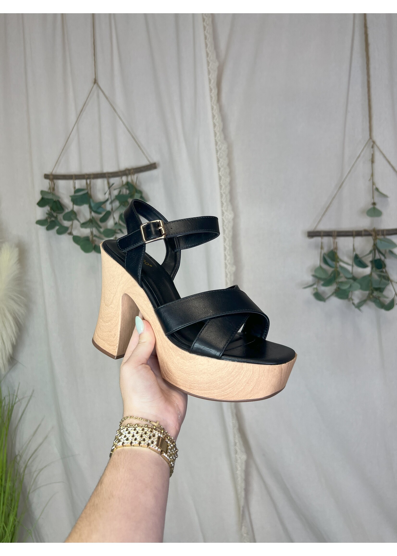 Babie-02 Criss Cross Heel