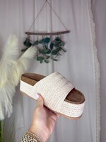 Blowout-23 Raffia Cork Platform