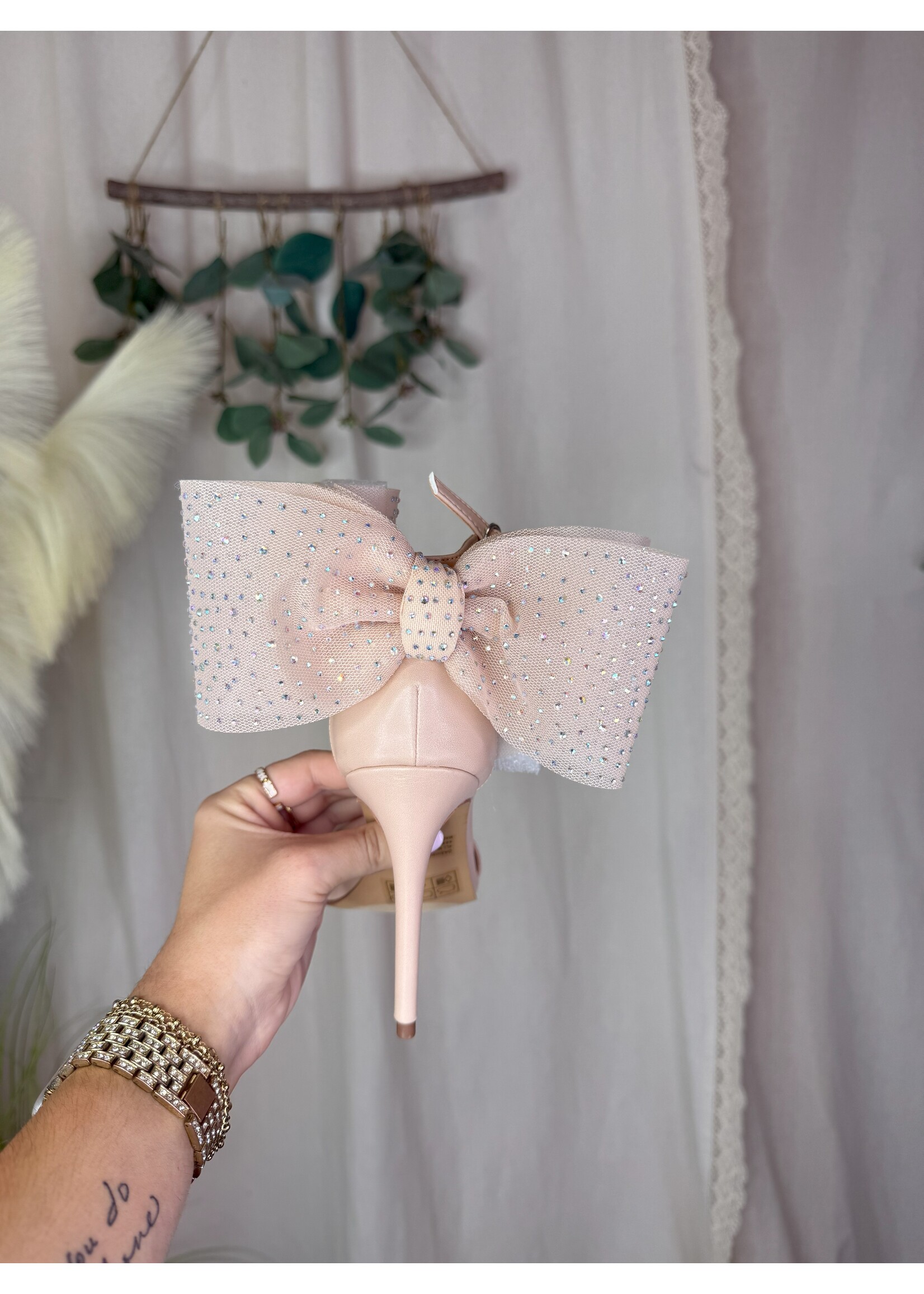 Dashing-91 Back Bow Heel W/ Glitter