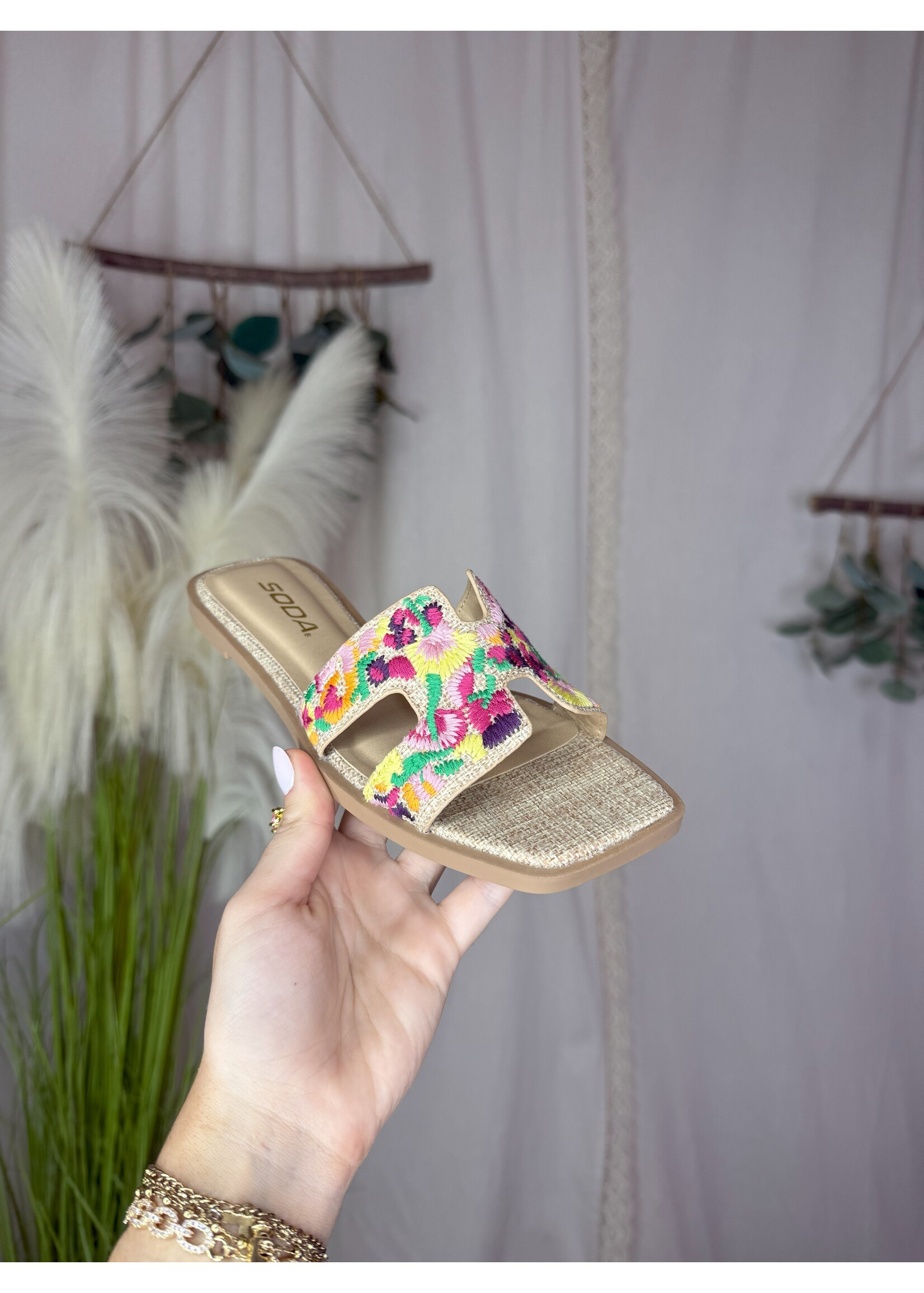 Gyminc-S Floral Sandal