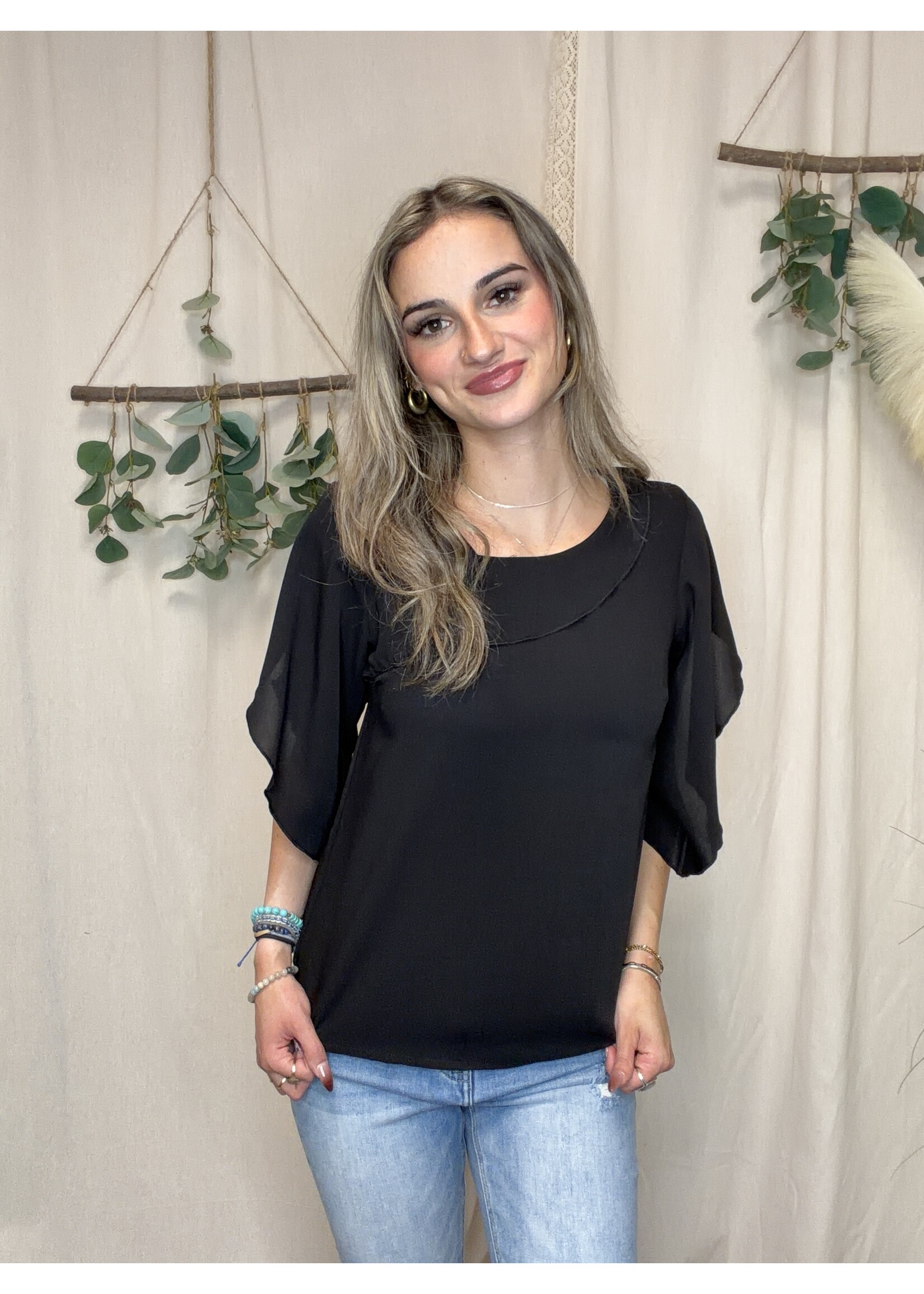 Wholesalesir Slant V-Neck Chiffon Floral Bud Sleeve Top