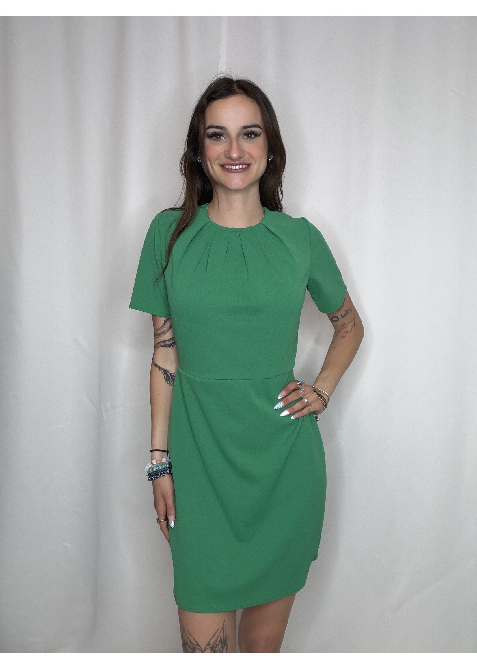 Solid Pleated Short Sleeve Dress