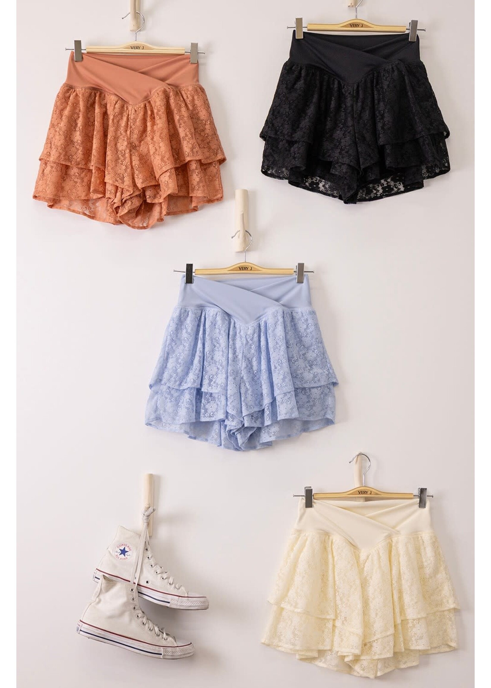 Double Layered Hem Lace Activewear Shorts