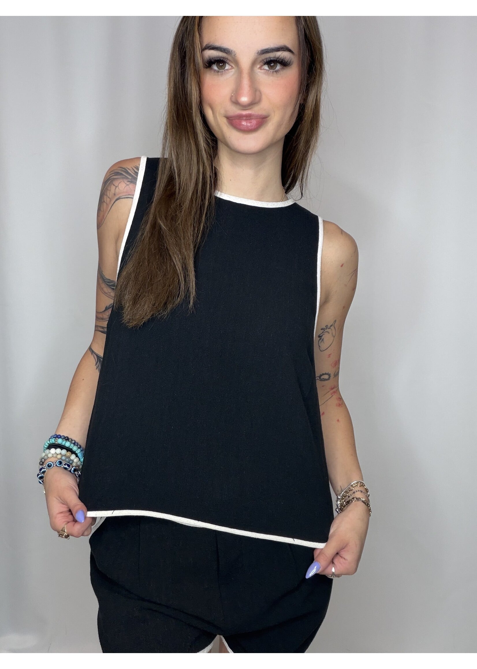 Contrast Trim Sleeveless Side Slit Linen Top
