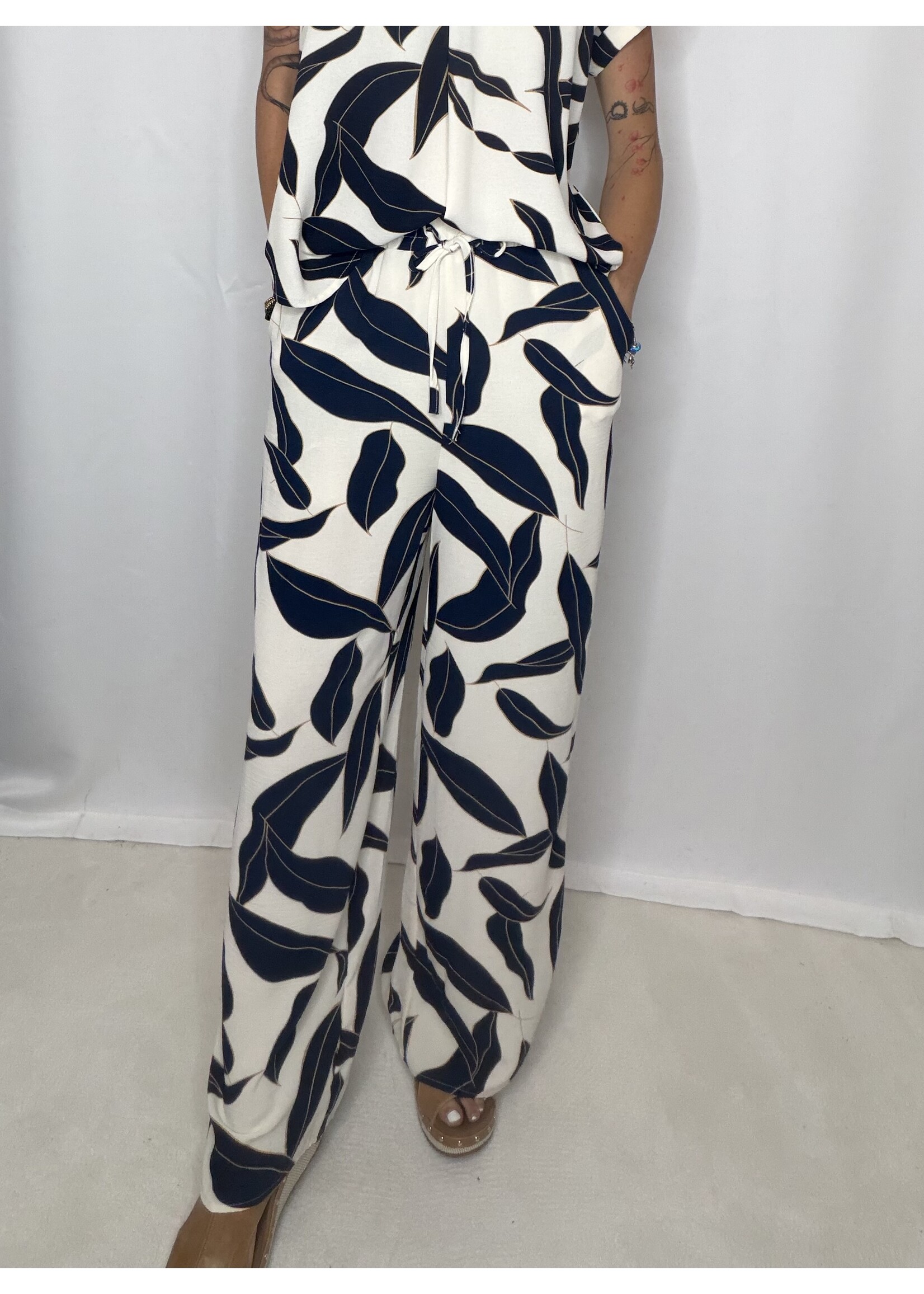 Leaf Printed Pants